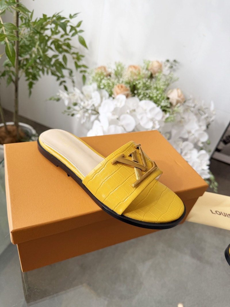 l0vis Vvtt0n slippers